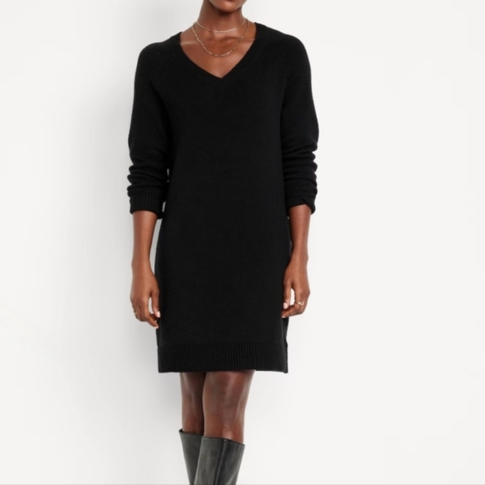 Old Navy SoSoft Mini V-Neck Sweater Dress NWOT Medium PETITE